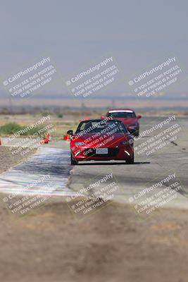 media/Sep-20-2025-Extreme Speed (Sat) [[1fcc23683c]]/Orange (Mid Intermediate)/Session 2 (Sunrise)/